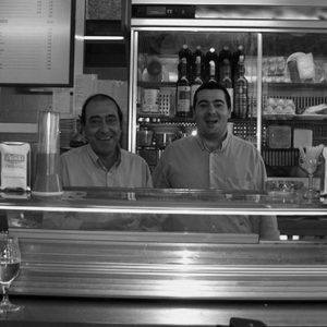 padre e hijo Quintana Café Bar